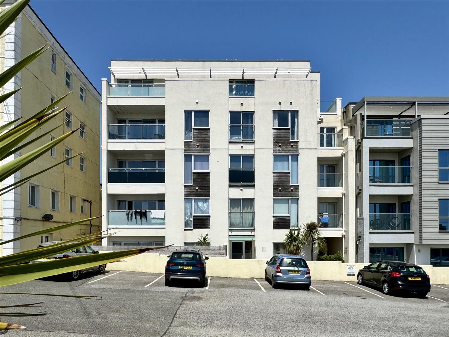Pentire Avenue, Newquay